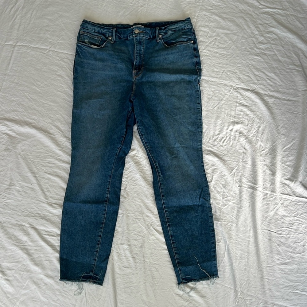 Good American good legs cropped jeans